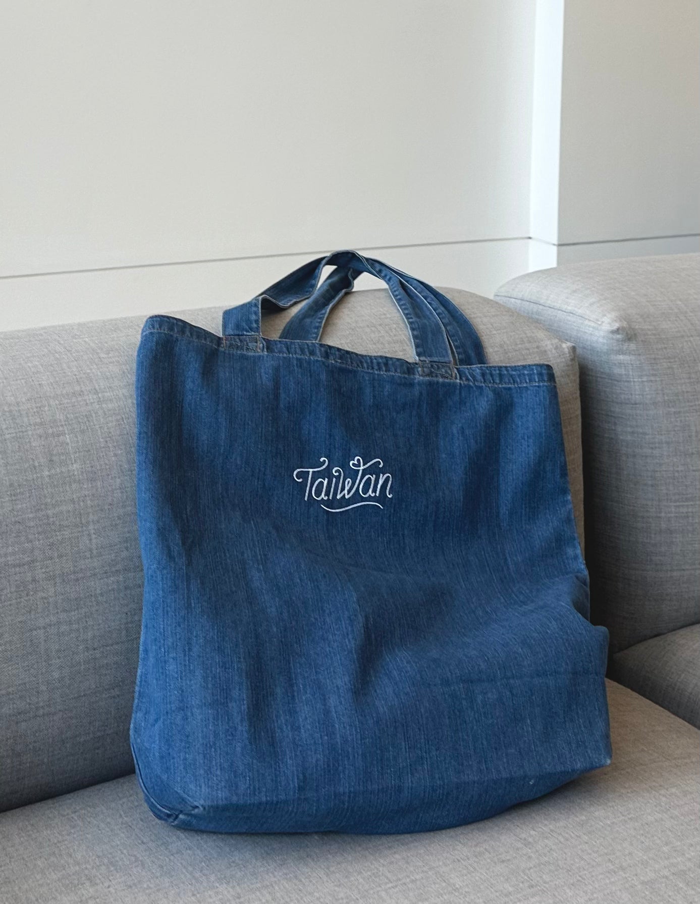 Taiwan denim tote