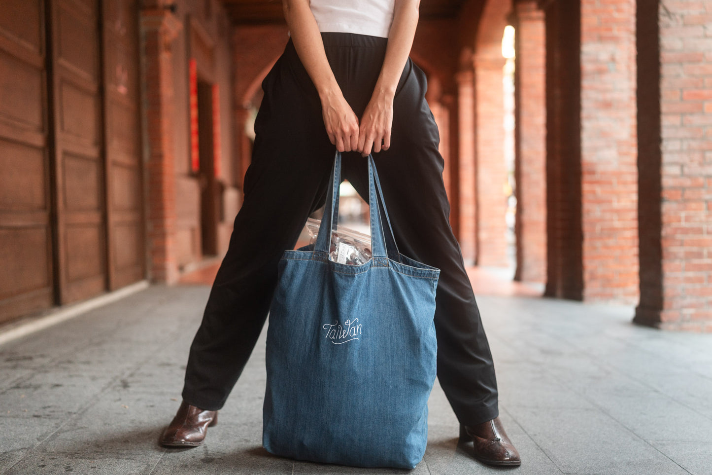 Taiwan denim tote
